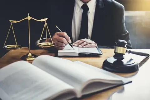 Czy do notariusza trzeba się umawiać? Uniknij nieprzyjemnych sytuacji